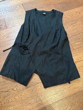 Old Navy linen blend wrap vest top